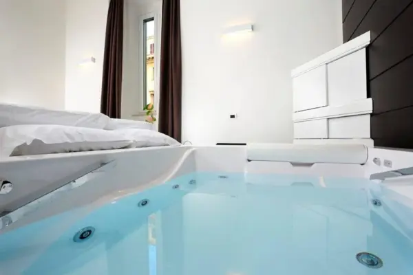 Suite_03-1000x667